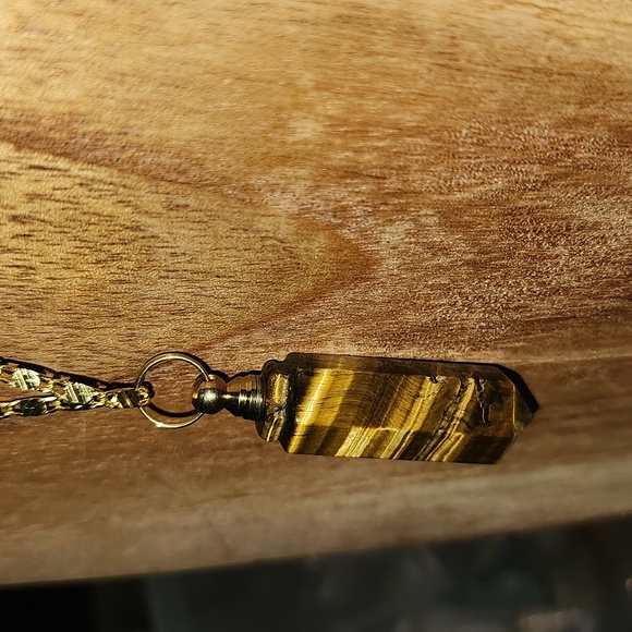 New Tigers eye essential oils bottle/ pendulum - Picture 2 of 7